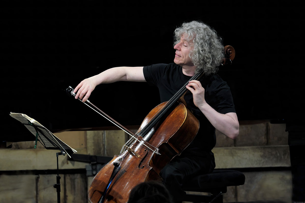 Steven Isserlis, cello